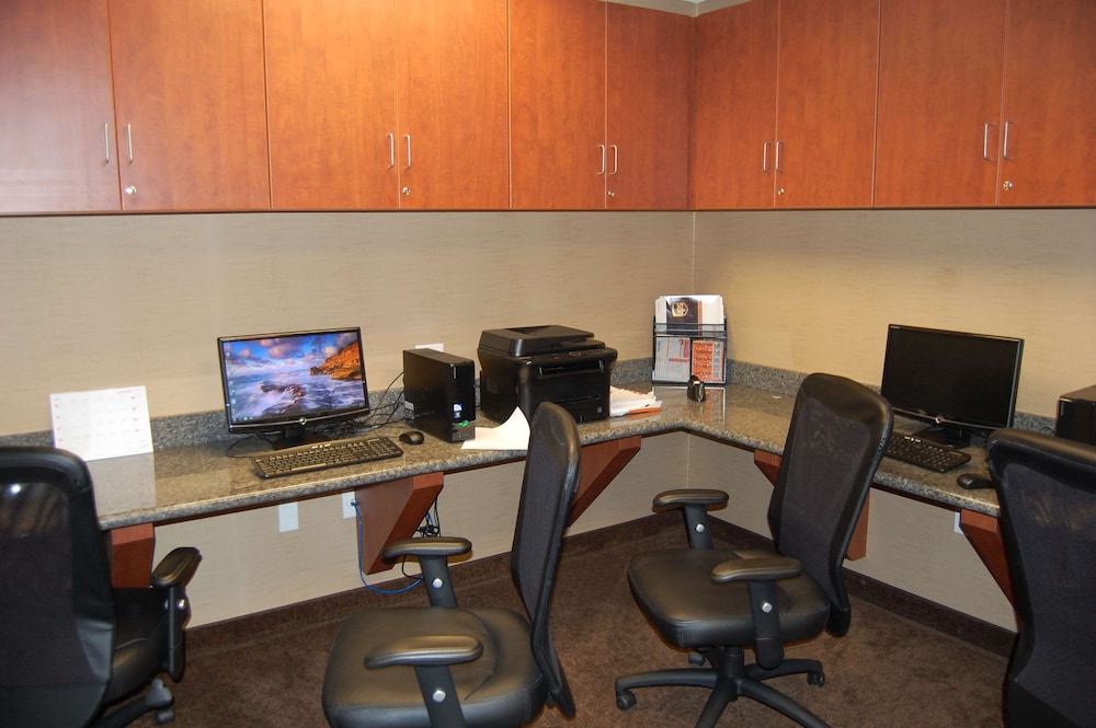 Hampton Inn Sidney NE - photo 62