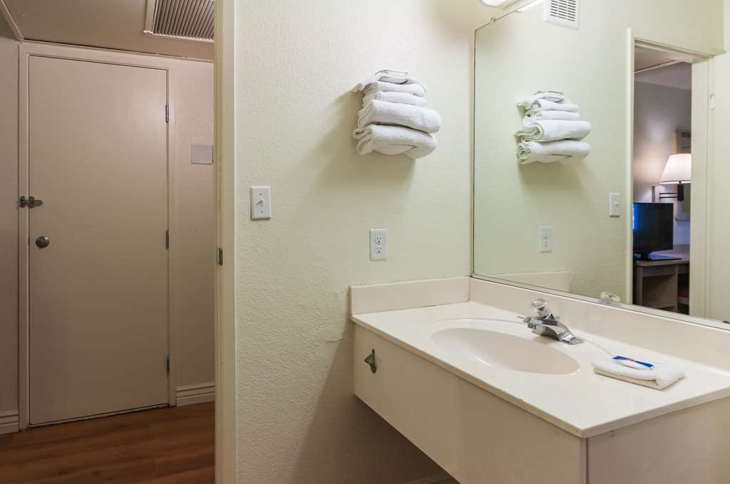 Motel 6 Green River UT - photo 19