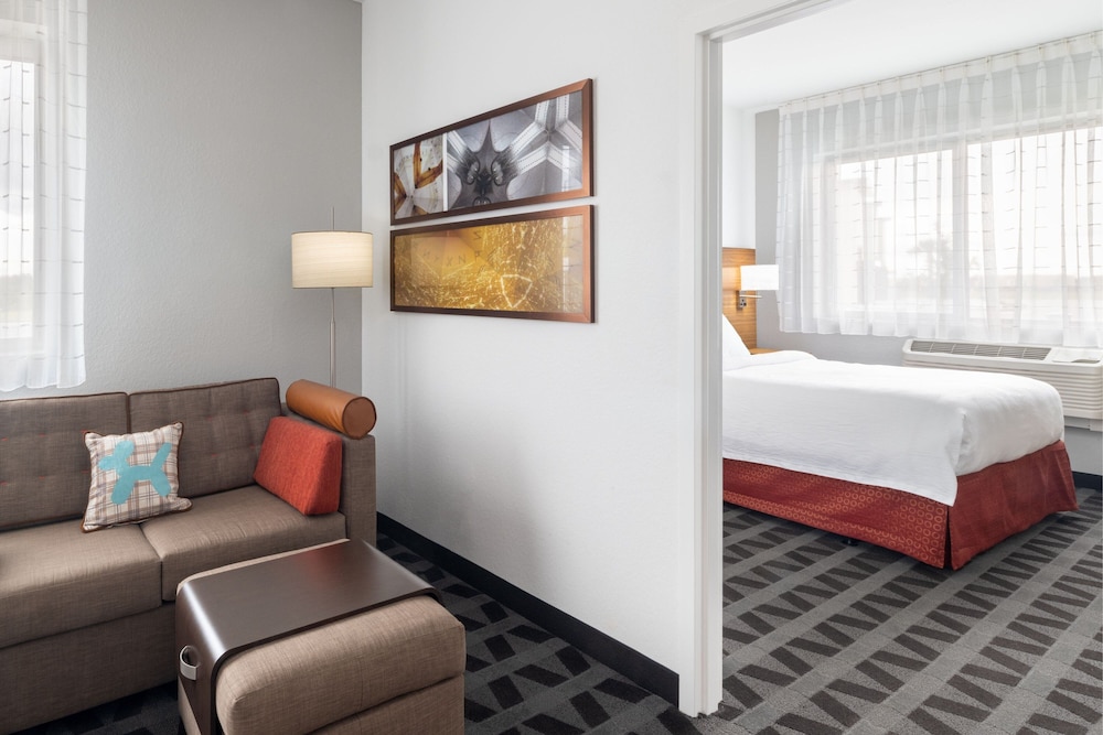 TownePlace Suites by Marriott Venice - photo 5