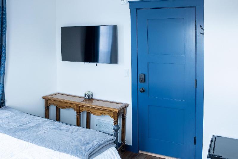 Hyland Hotel - photo 17
