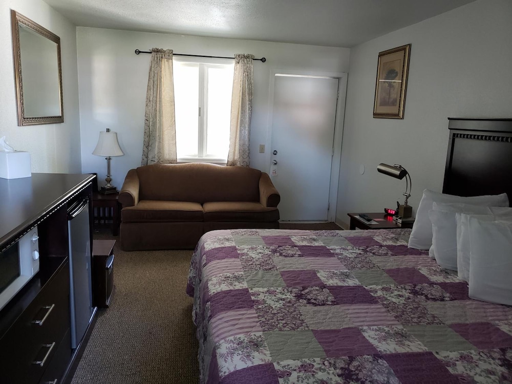 Autumn's Inn - photo 17