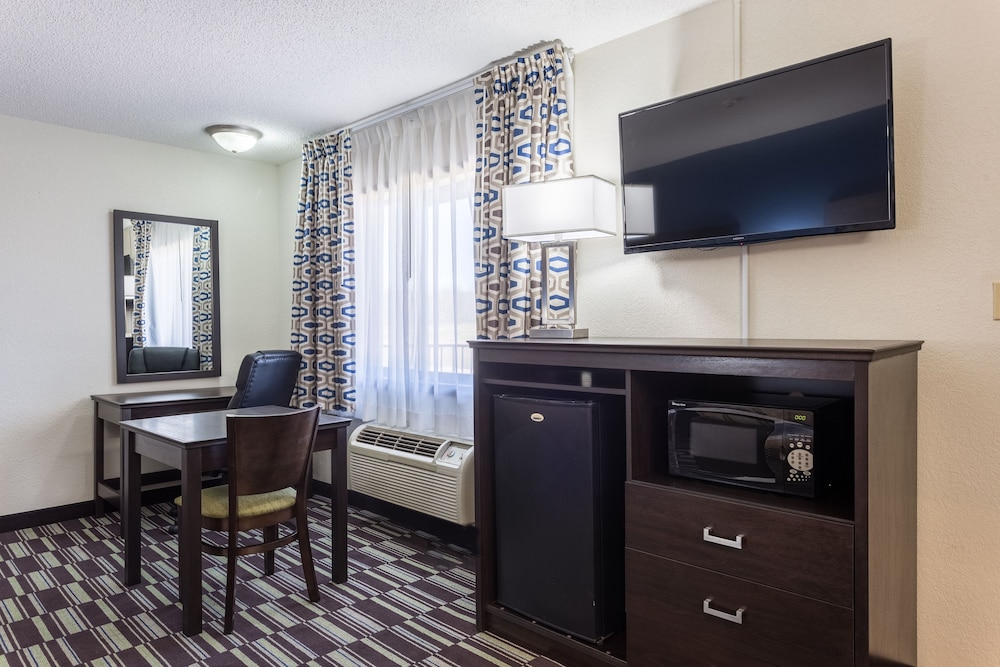 Quality Inn Farmington - photo 7