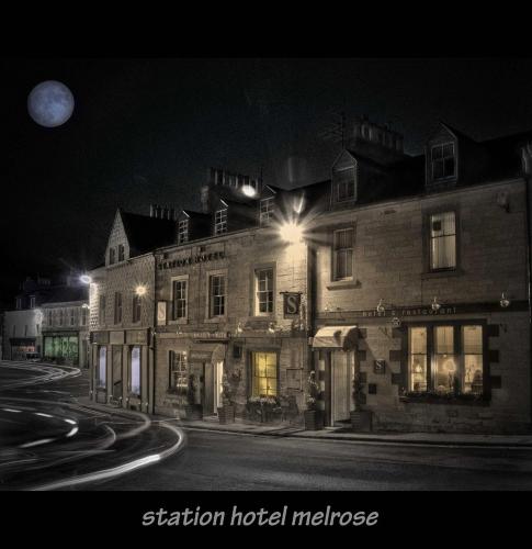 Station Hotel And Restaurant - carbon neutral hotel in Melrose
