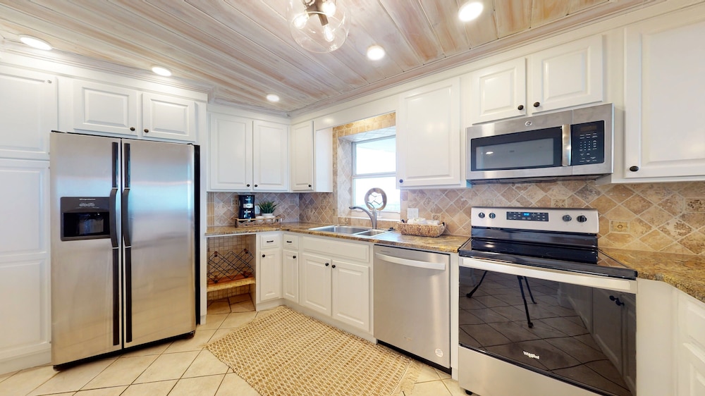 Beachside Towers at Sandestin by Gibson Beach Rentals - photo 124