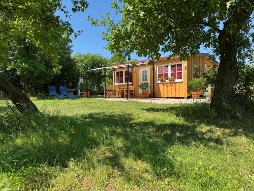 Holzhaus mit Trailer lasse die Seele baumeln — hotel in Wettringen