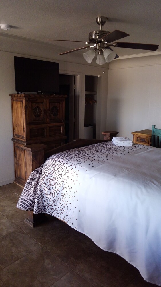 Whitten Inn - photo 14