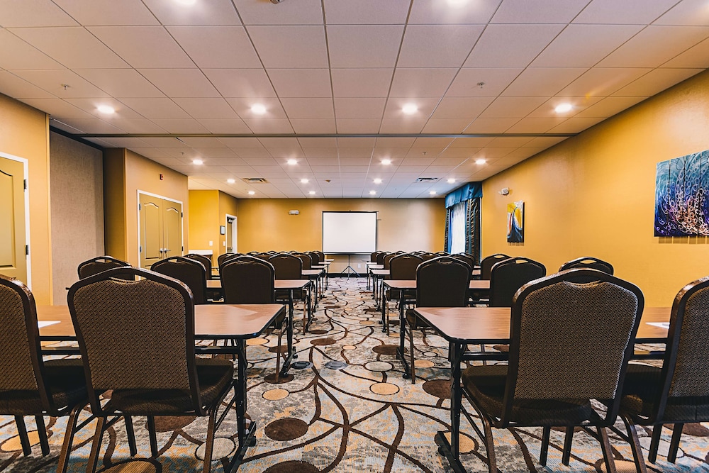 Hampton Inn Niagara Falls Blvd - photo 46