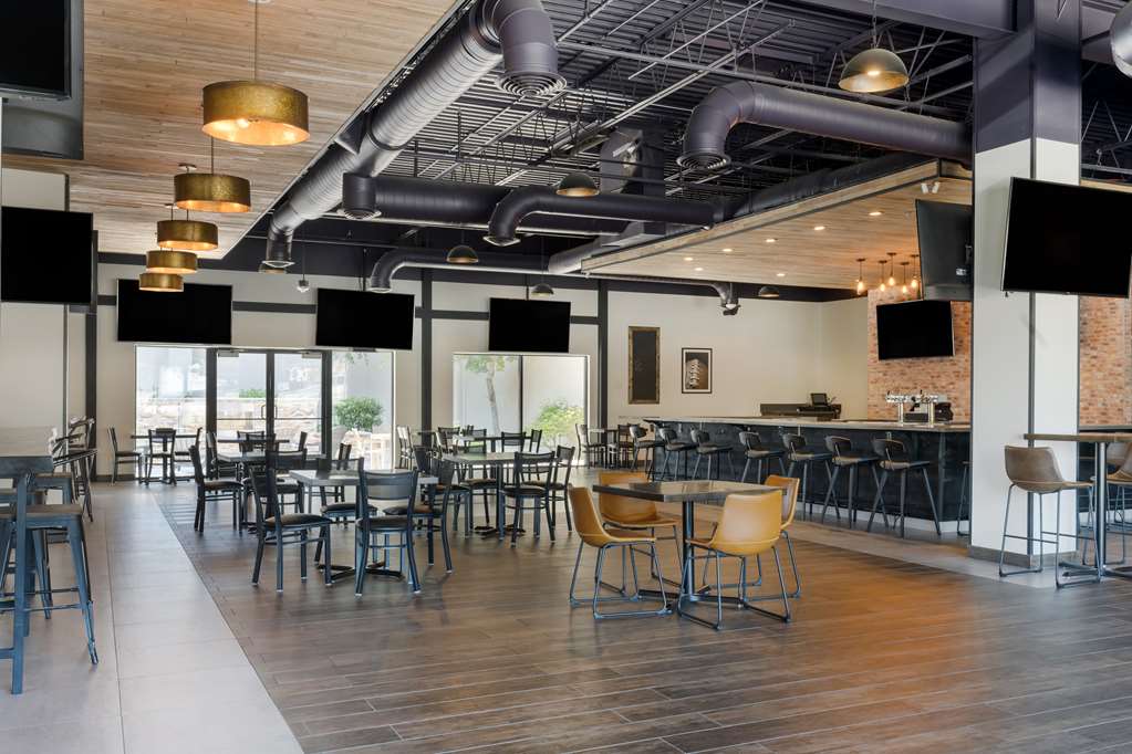 Best Western Plus Sparks Reno Hotel - photo 6