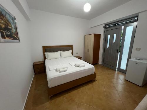 Anna Rooms - carbon neutral hotel in Sarande