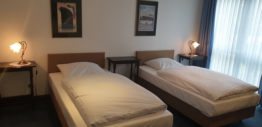 Hotel am Kamp — Laatzen — photo 5