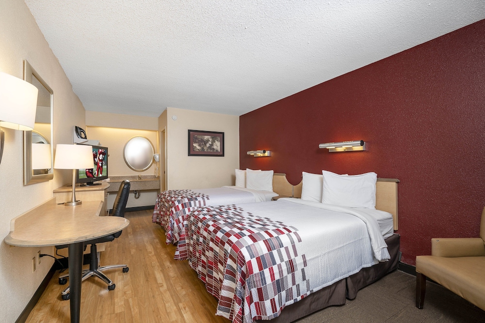 Red Roof Inn Buffalo Niagara Airport - photo 13