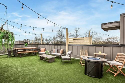 June's Nash Home 4 Miles to Broadway Rooftop Patio — 4-Star Luxury Hotel in Nashville, United States