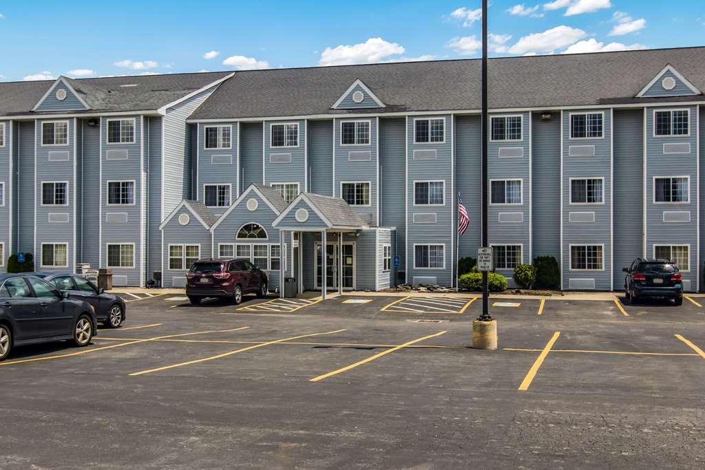 Quality Inn & Suites Grove City Outlet Mall - photo 2