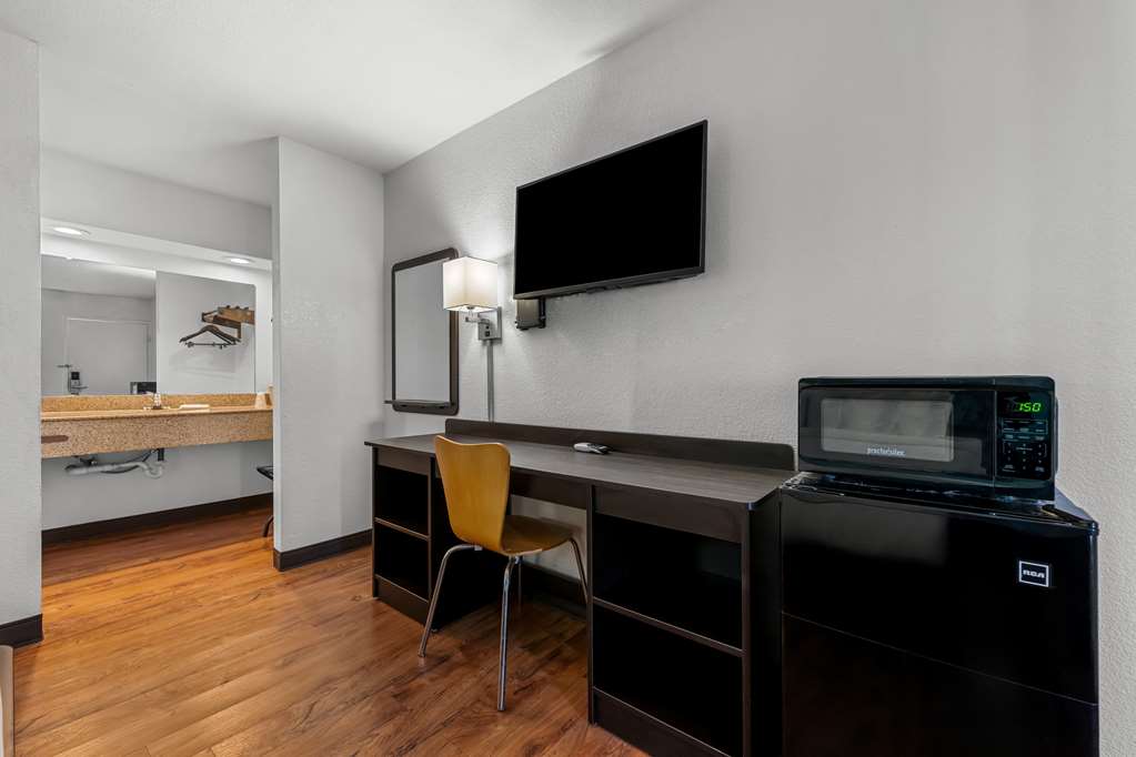 Motel 6 Hamilton AL - photo 16