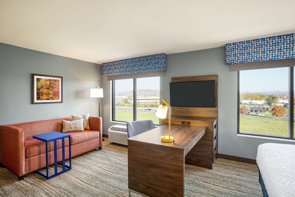 Hampton Inn & Suites Olean - photo 16