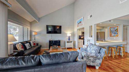 272 Turnberry Village - photo 12