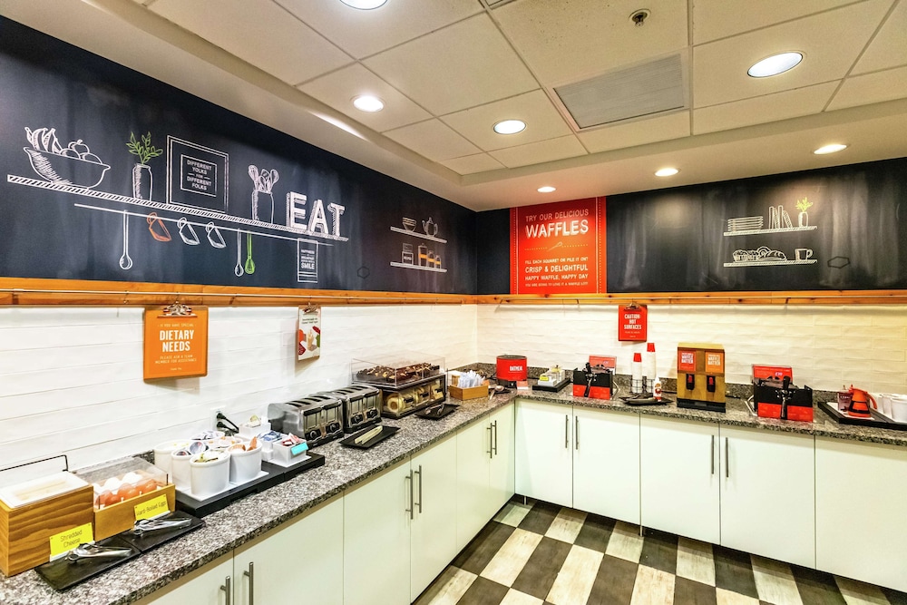 Hampton Inn & Suites Sarasota Bradenton Airport FL - photo 85