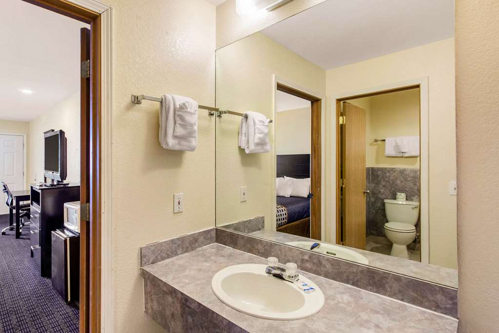 Rodeway Inn Coeur d'Alene - photo 7