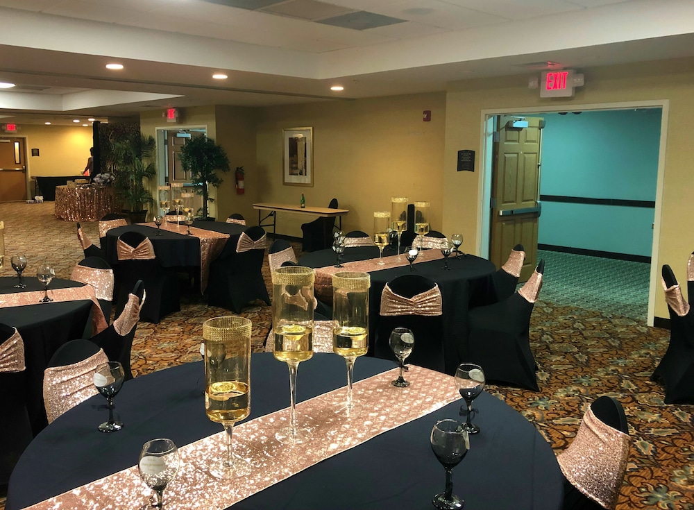 Staybridge Suites Covington - photo 32
