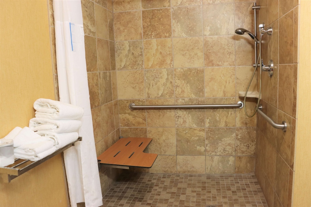 Hampton Inn & Suites Thibodaux - photo 44