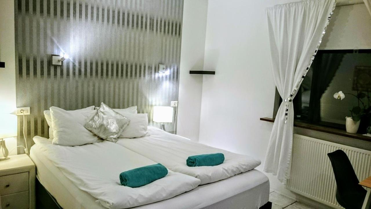 Easy Stay