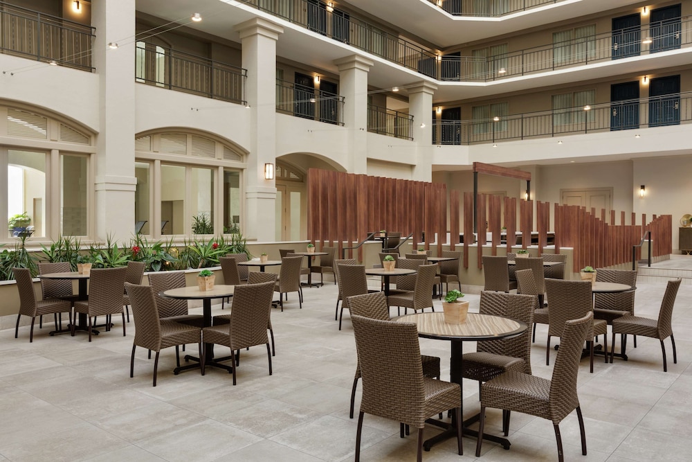 Embassy Suites by Hilton Milpitas Silicon Valley - photo 6