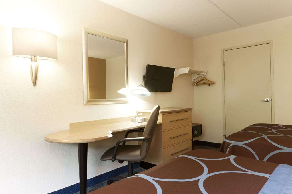 Days Inn by Wyndham Monmouth Junction S Brunswick Princeton - photo 12