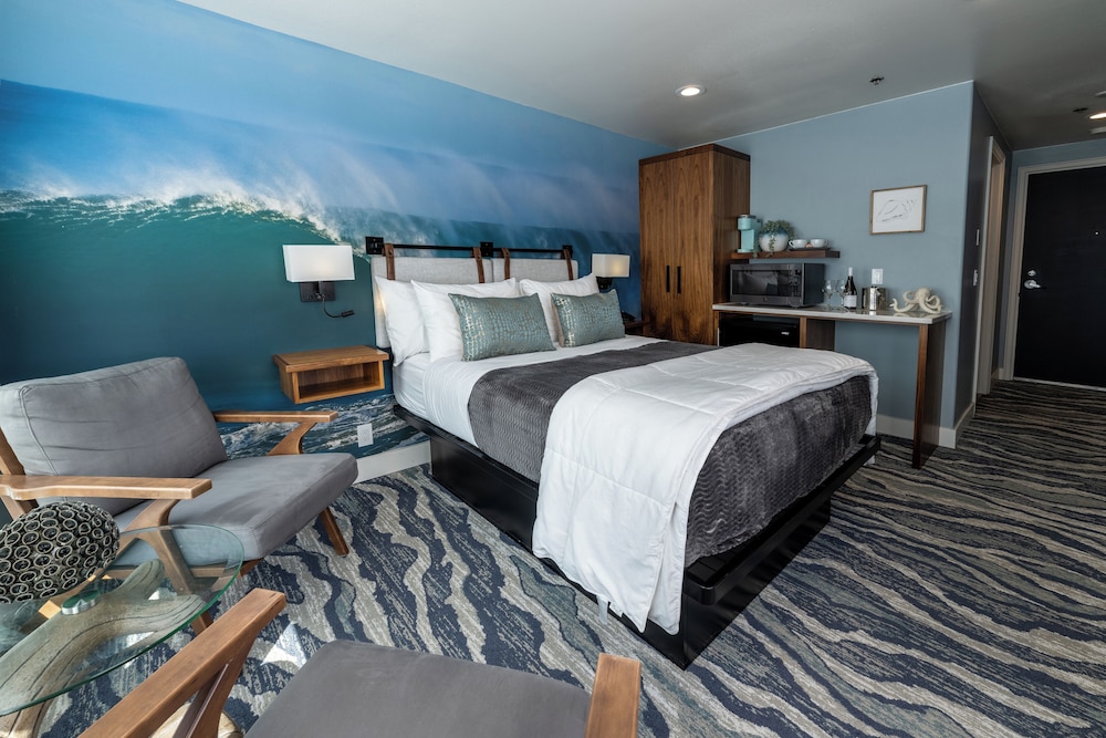Seaside Oceanfront Inn - photo 59