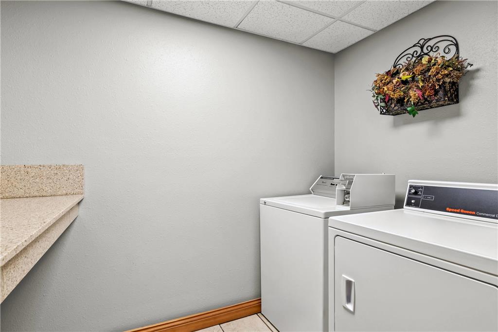 Super 8 by Wyndham Osseo WI - photo 34