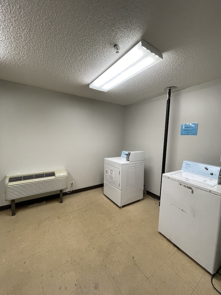 High Falls Inn and Suites - photo 13