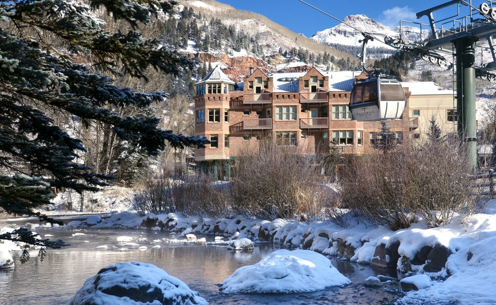 Columbia Hotel - photo 37