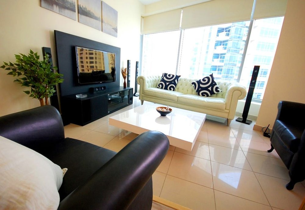 Kennedy Towers Fairfield — 4-Star Luxury Hotel in Dubai, United Arab Emirates