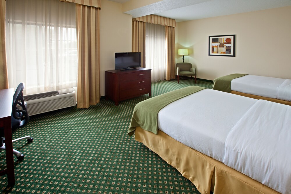 Holiday Inn Express & Suites Indianapolis East By Ihg - photo 14