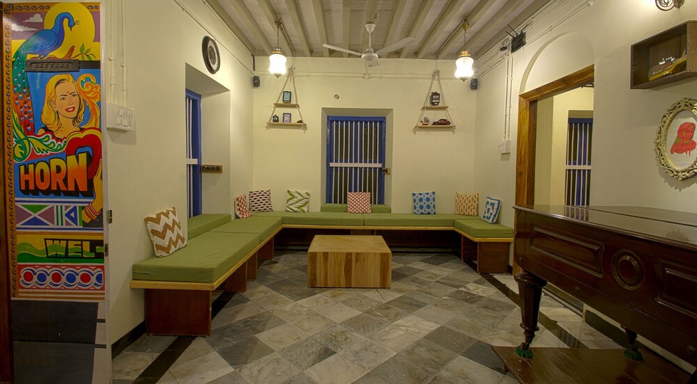 Horn Ok Please Hostel