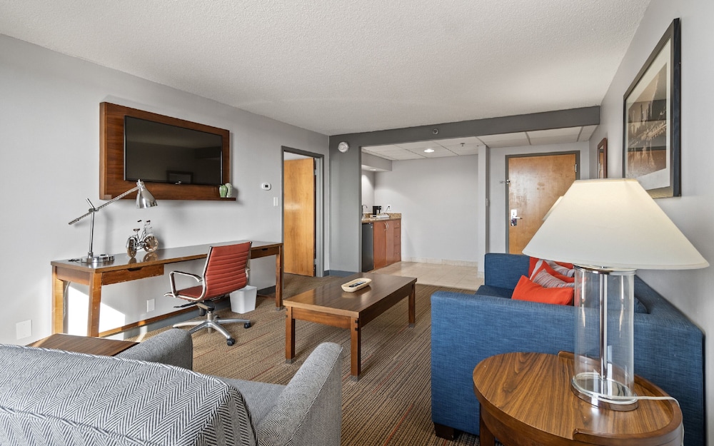 Four Points by Sheraton Charlotte - photo 32