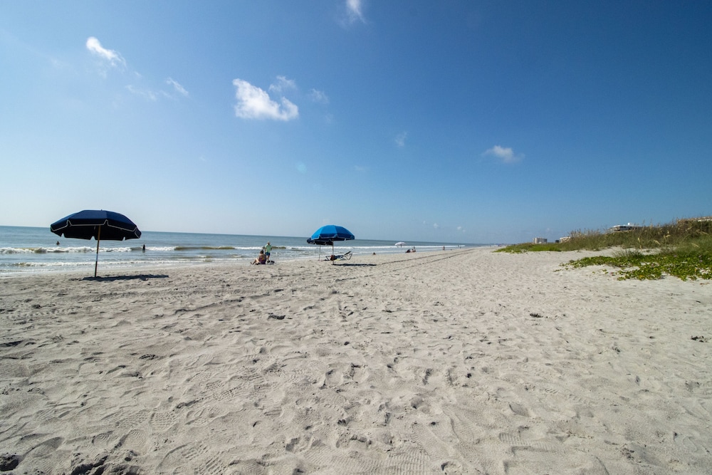 Hampton Inn Cocoa Beach Cape Canaveral - photo 48