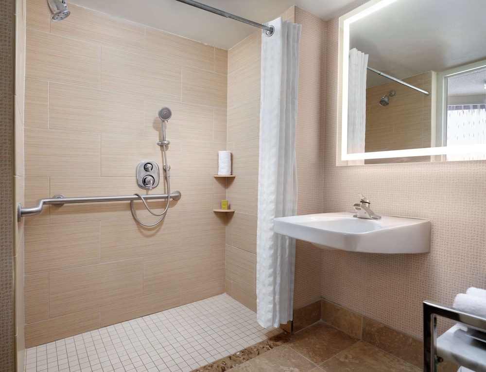 DoubleTree by Hilton Hotel Philadelphia Center City - photo 47