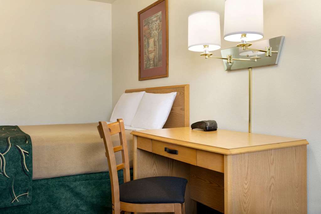Travelodge by Wyndham Yampa - photo 9