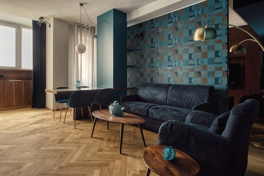Modern apt near the Centre — 4-Star Luxury Hotel in Milan, Italy