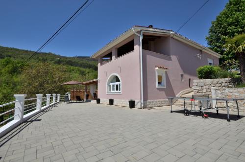 Apartment Hill — 4-Star Luxury Hotel in Moscenicka Draga, Croatia