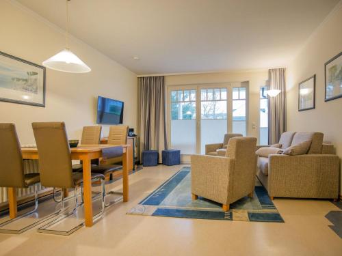Dünenpark Binz Komfort Ferienwohnung mit 1 Schlafzimmer und Terrasse im Erdgeschoss 118 — 4-Star Luxury Hotel in Ostseebad Binz, Germany