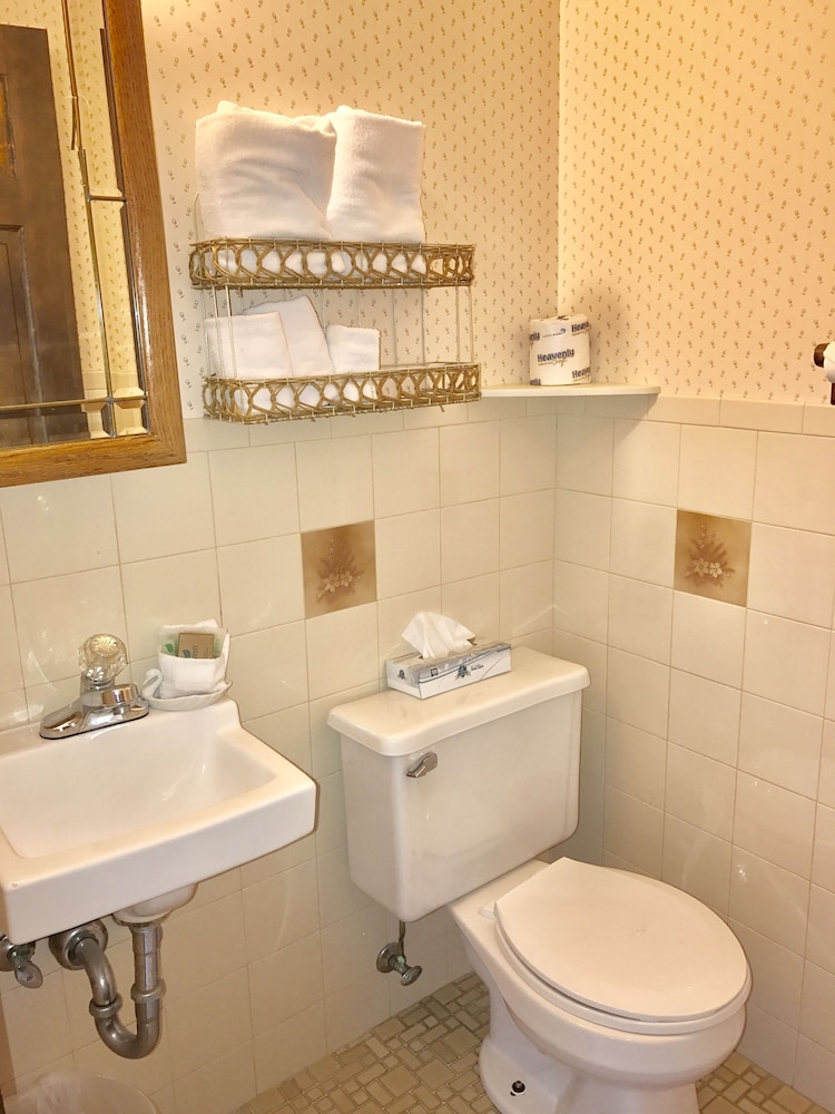 Afton House Inn - photo 33