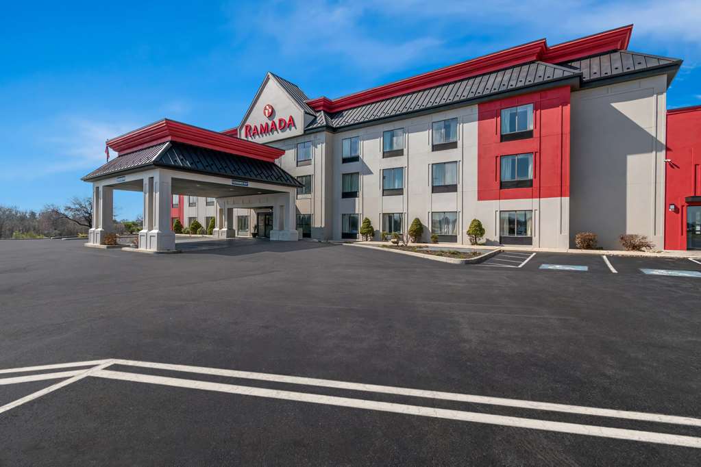 Ramada by Wyndham Harrisburg Hershey Area - photo 5