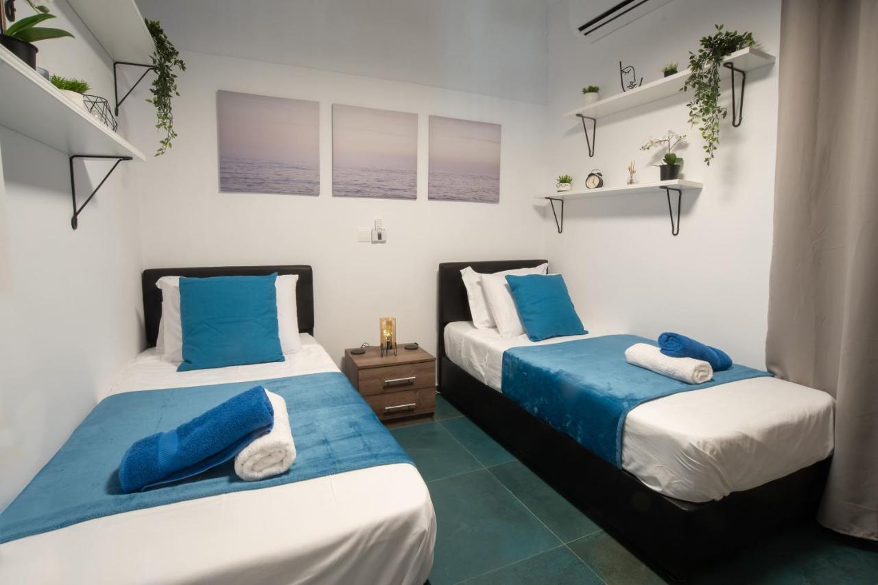 2 Bedroom With 200M To Sea Beach And Relax
