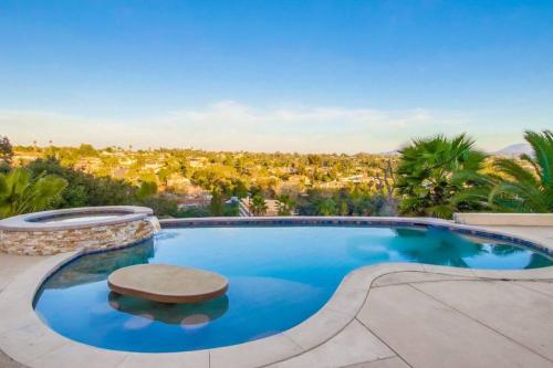 Villa Andalusia 6BR 5BA Luxury Jacuzzi Views and Games — 4-Star Luxury Hotel in Escondido, United States