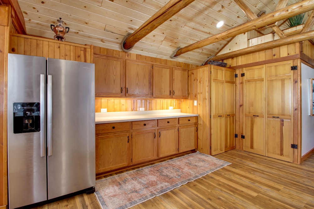 ‘away at Moose Bay’ Breezy Point Gem w Game Room in Pequot Lakes, United States