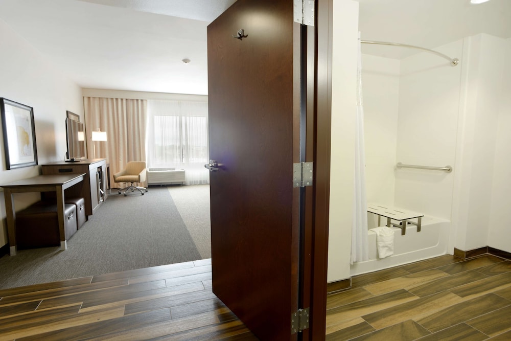Hampton Inn & Suites Ponca City - photo 23