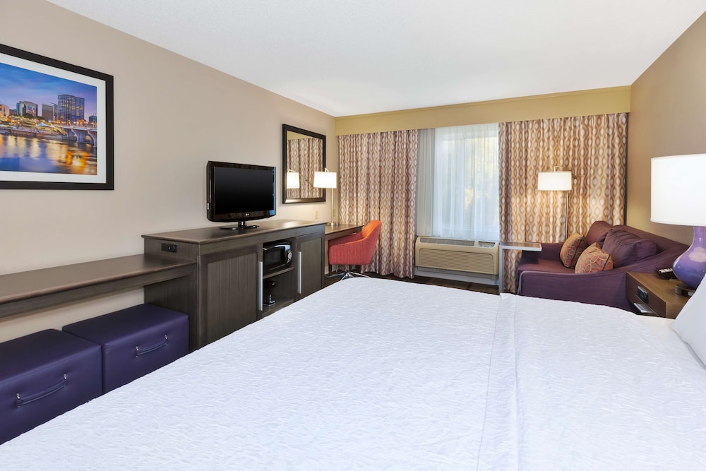 Hampton Inn Waterbury - photo 10