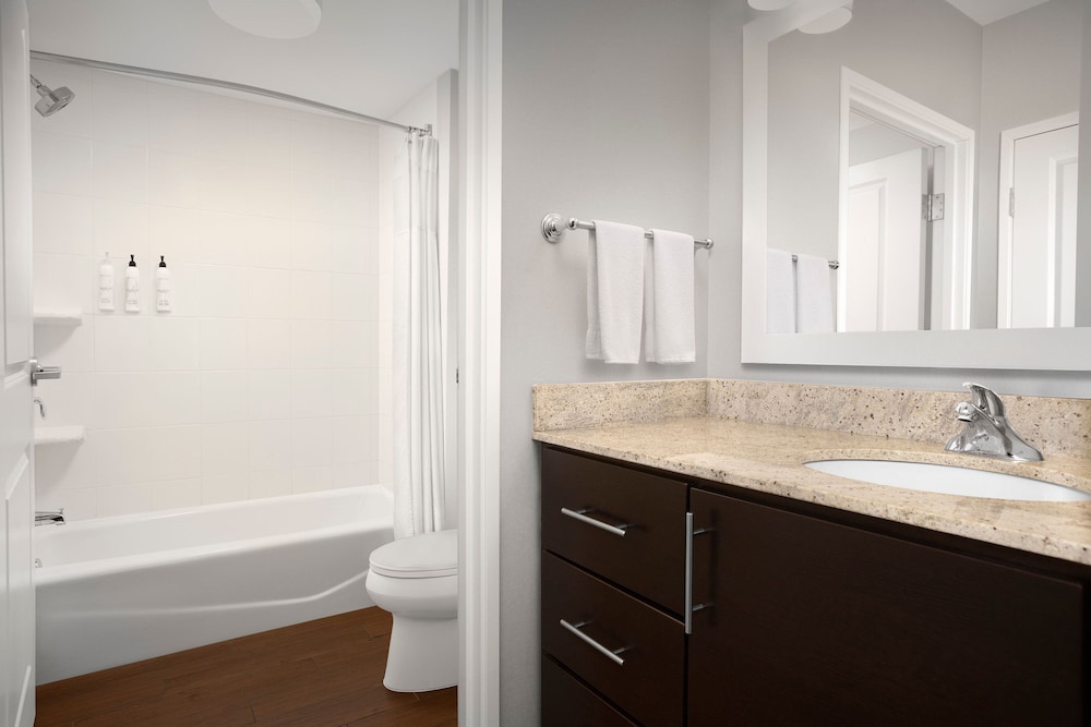 TownePlace Suites Bridgeport Clarksburg - photo 34