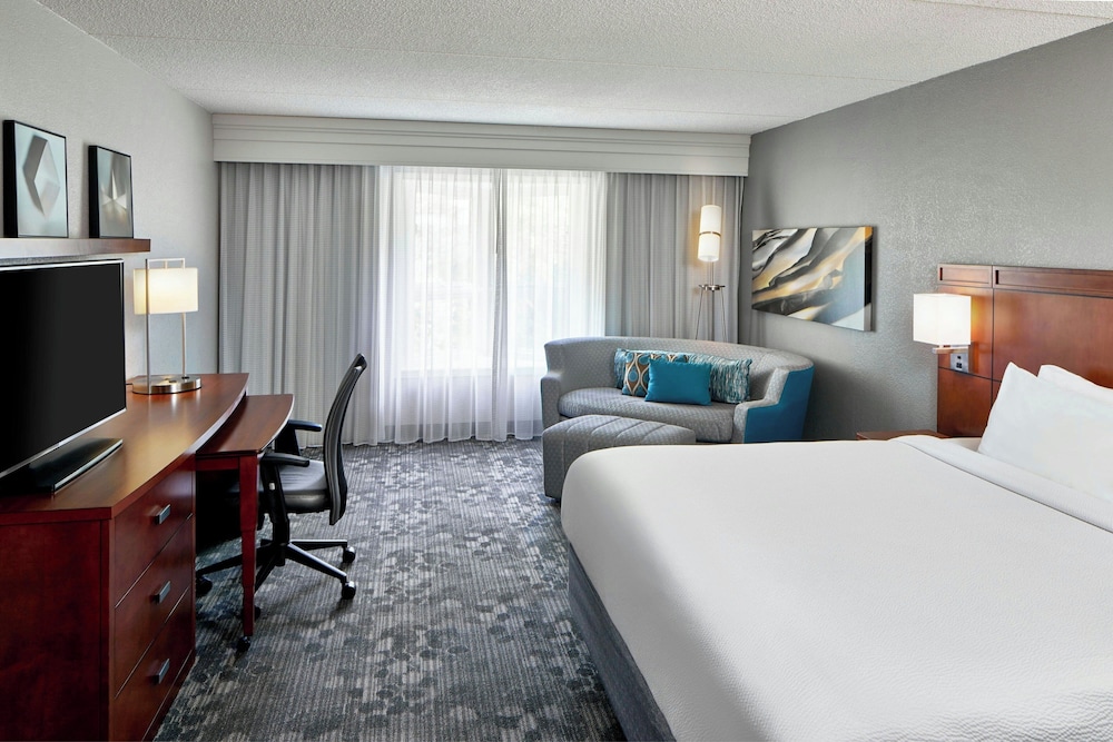 Courtyard by Marriott Rochester East Penfield - photo 10
